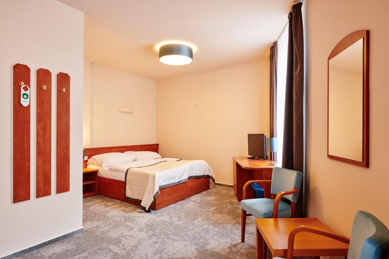 Hotel Terasa Vimperk Kültér fotó